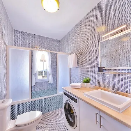 Asfina, Wunderschone Mit 4 Schlafzimmern, Privatem, Solar Beheiztem Pool Und Herrlichem Meerblick * Kalkan