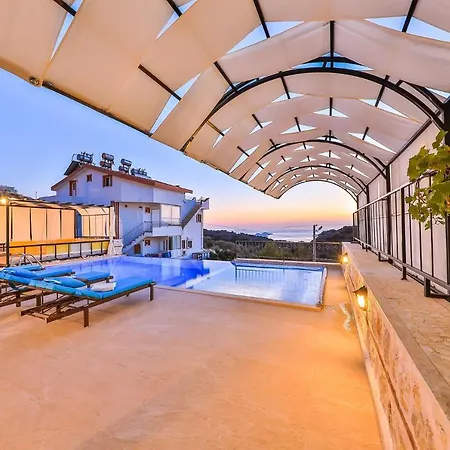 Asfina, Wunderschone Mit 4 Schlafzimmern, Privatem, Solar Beheiztem Pool Und Herrlichem Meerblick