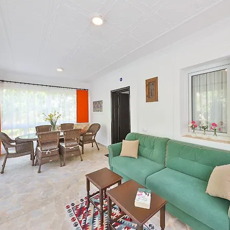 Asfina, Wunderschone Mit 4 Schlafzimmern, Privatem, Solar Beheiztem Pool Und Herrlichem Meerblick * Kalkan