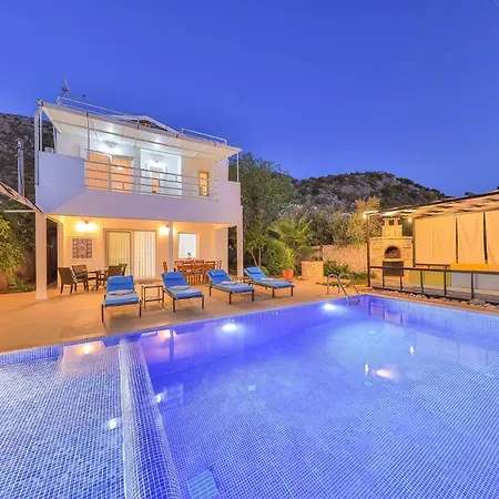 Asfina, Wunderschone Mit 4 Schlafzimmern, Privatem, Solar Beheiztem Pool Und Herrlichem Meerblick *