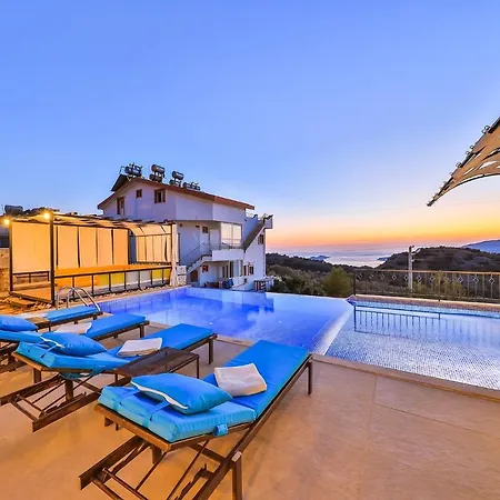 Asfina, Wunderschone Mit 4 Schlafzimmern, Privatem, Solar Beheiztem Pool Und Herrlichem Meerblick