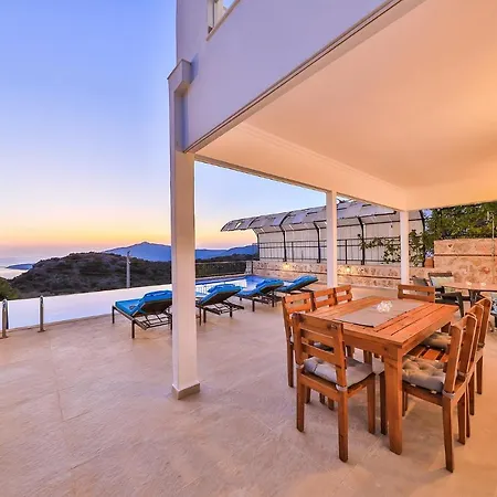 Villa Asfina, Wunderschone Mit 4 Schlafzimmern, Privatem, Solar Beheiztem Pool Und Herrlichem Meerblick *