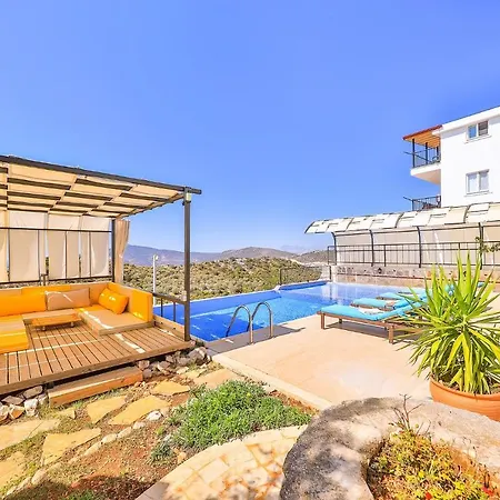 Asfina, Wunderschone Mit 4 Schlafzimmern, Privatem, Solar Beheiztem Pool Und Herrlichem Meerblick *