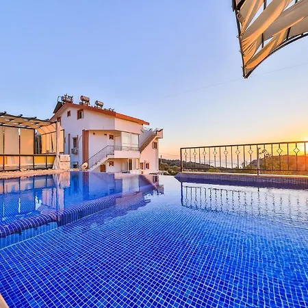 Asfina, Wunderschone Mit 4 Schlafzimmern, Privatem, Solar Beheiztem Pool Und Herrlichem Meerblick Villa