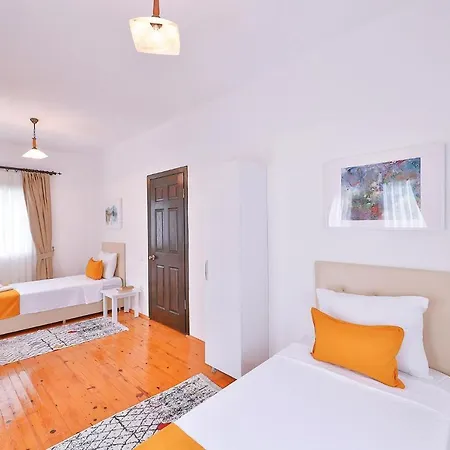 Villa Asfina, Wunderschone Mit 4 Schlafzimmern, Privatem, Solar Beheiztem Pool Und Herrlichem Meerblick Kalkan