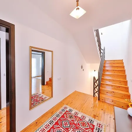 Asfina, Wunderschone Mit 4 Schlafzimmern, Privatem, Solar Beheiztem Pool Und Herrlichem Meerblick * Kalkan