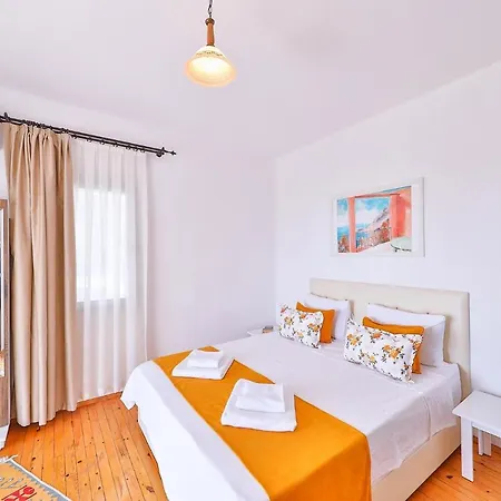 Asfina, Wunderschone Mit 4 Schlafzimmern, Privatem, Solar Beheiztem Pool Und Herrlichem Meerblick Kalkan